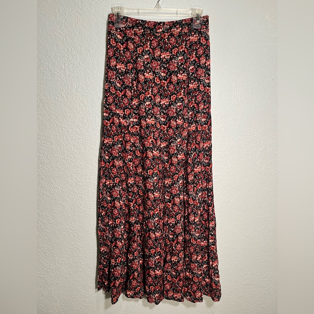 FOREVER 21 Beautiful Pink Rose Floral Maxi Skirt NWOT Size S